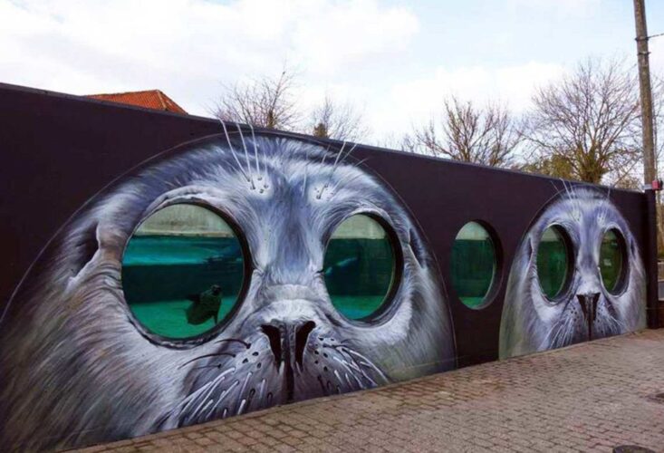 Tasso’s seal mural at Odense Zoo in Denmark uses a unique technique to show the seal habitat.