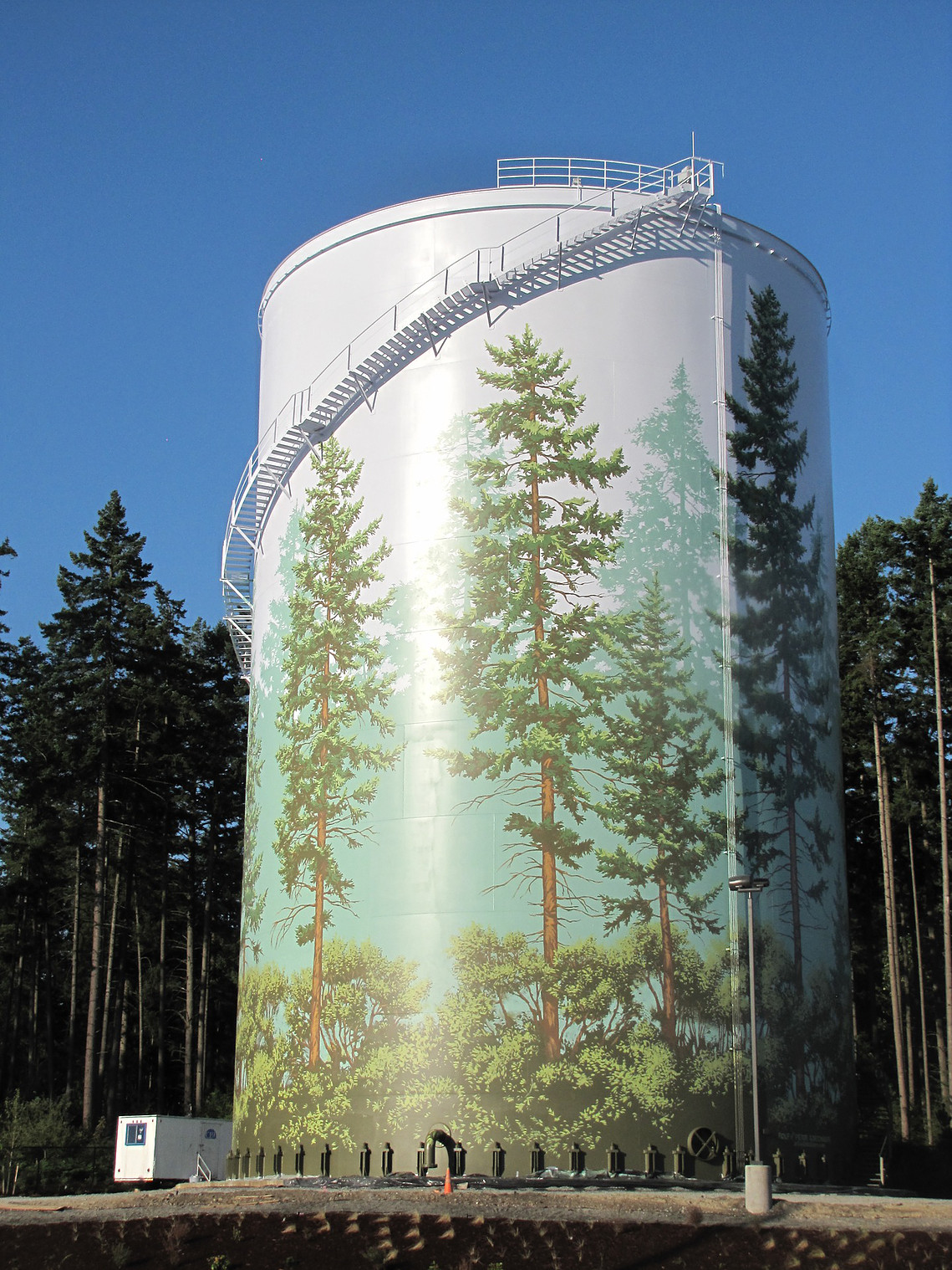 This sketch gives us a bit of insight into the lengthy planning process for these kinds of extraordinary public water  tower paintings.
