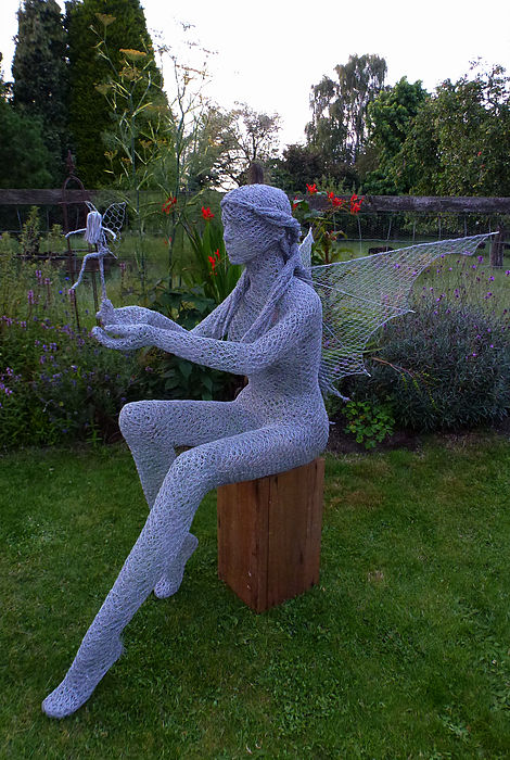 Wire Mesh Sculptures Mother Sprite
